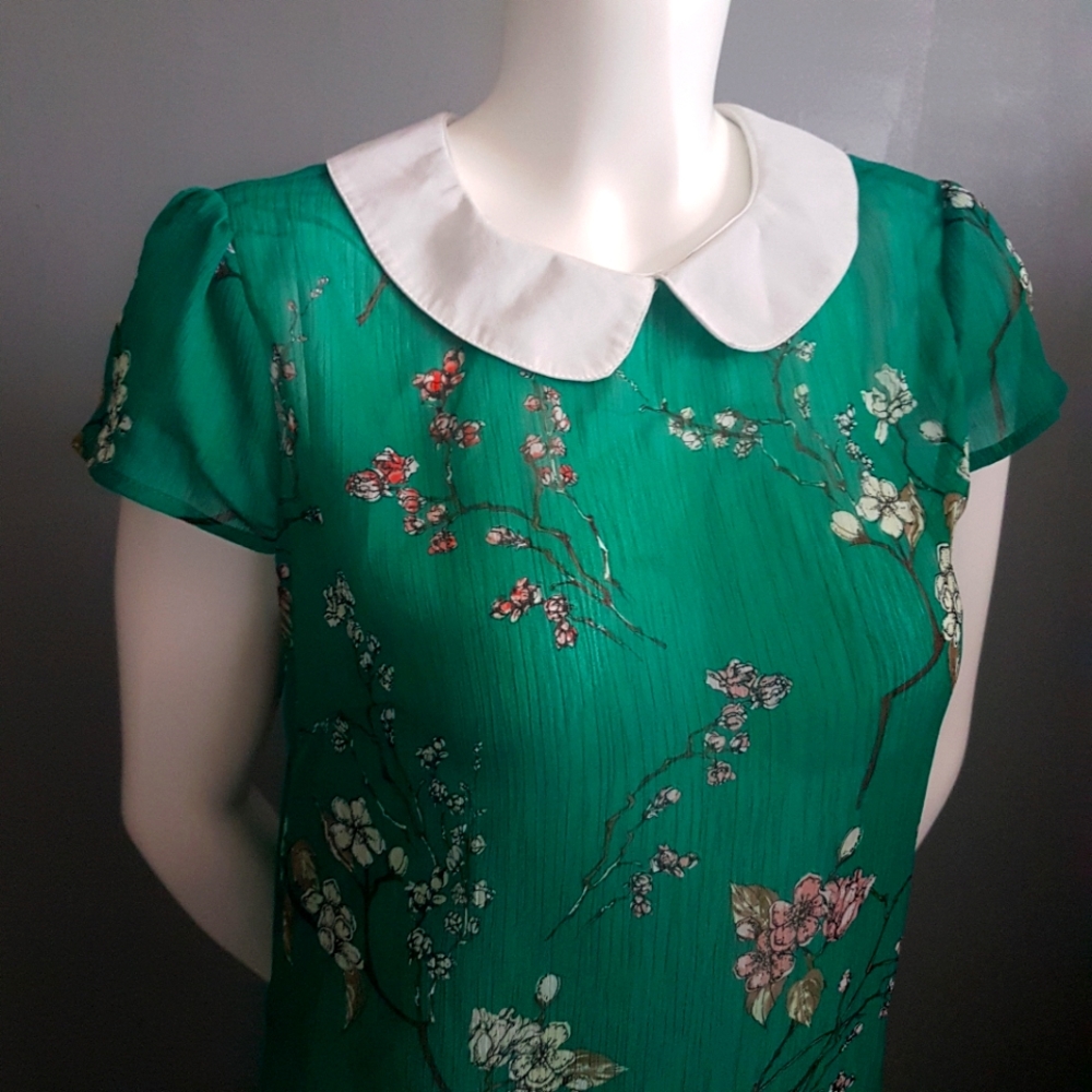 3/$35 Peter Pan Collared Chiffon Blouse